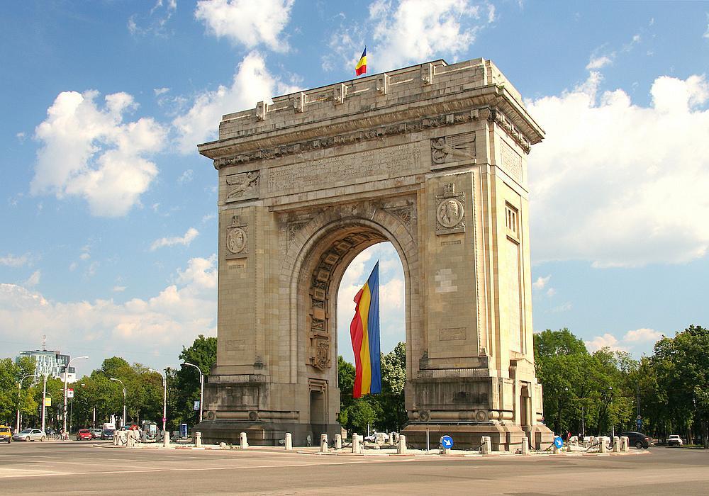 Place Arcul de Triumf