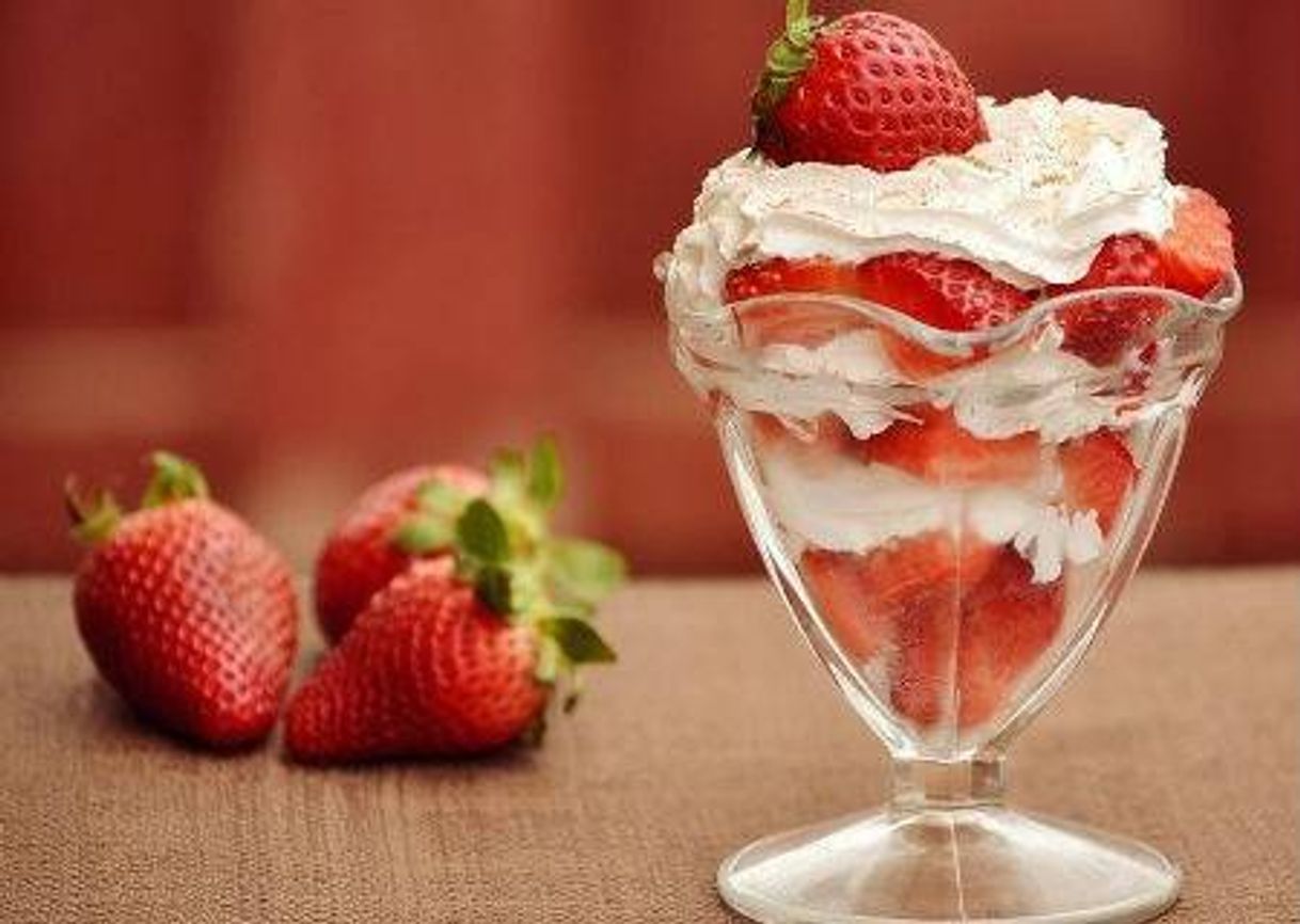 Social Morangos com Chantilly