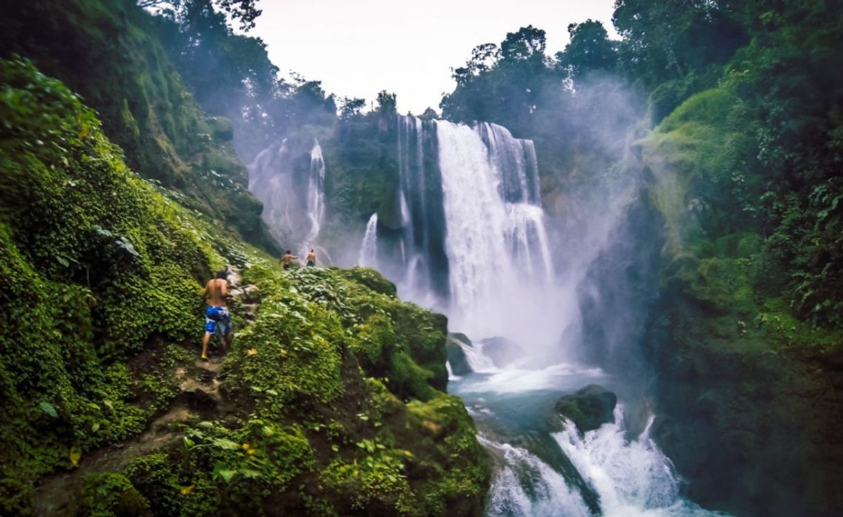 Lugar Cataratas Pulhapanzak / Pulhapanzak Waterfalls