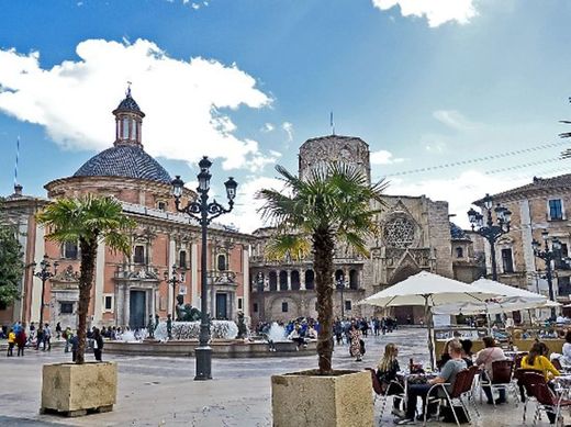 Plaza de la Virgen