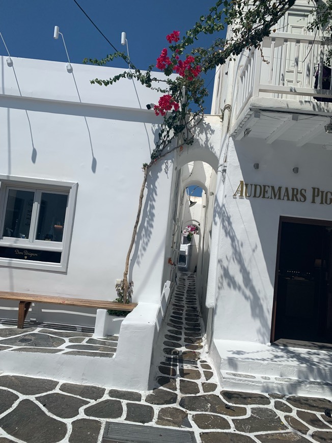 Restaurantes Audemars Piguet, Boutique Mykonos - Next opening June 2020