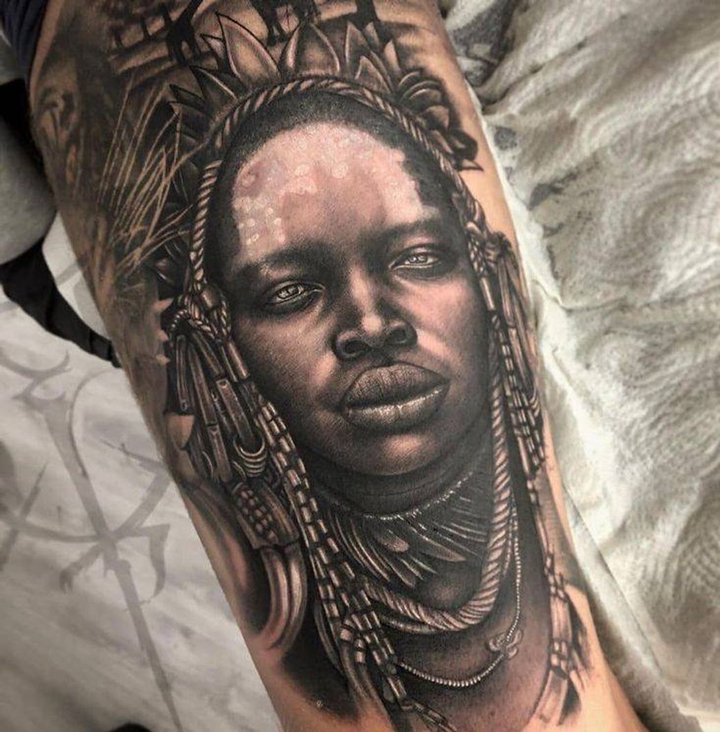 Moda African tattoo