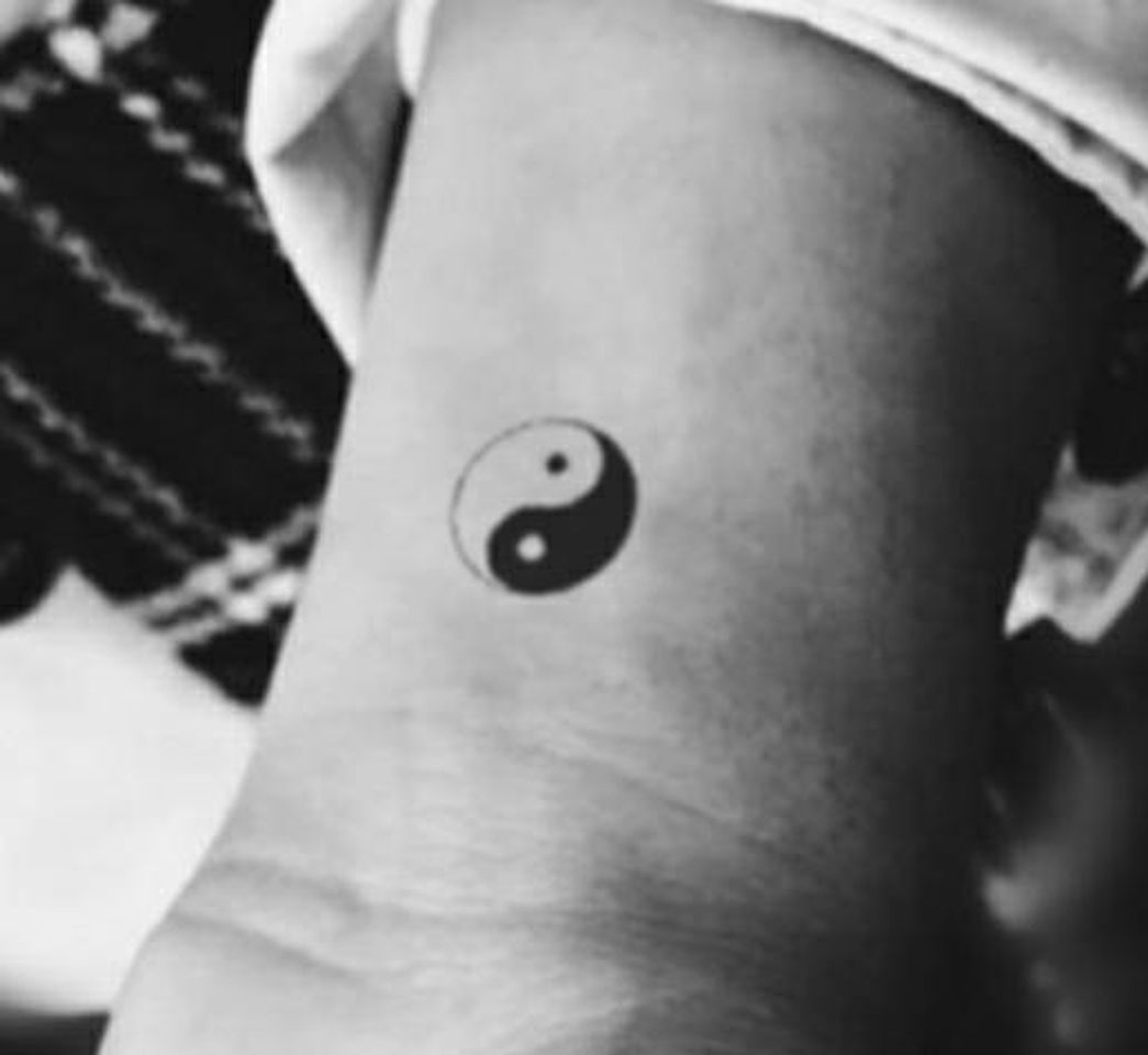 Moda Tatuaje ying yang