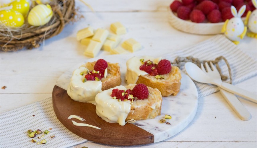 Fashion Torrijas al horno con leche condensada y chocolate blanco.