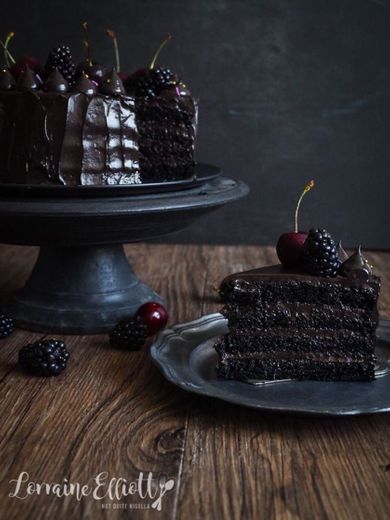 Black valvet cake