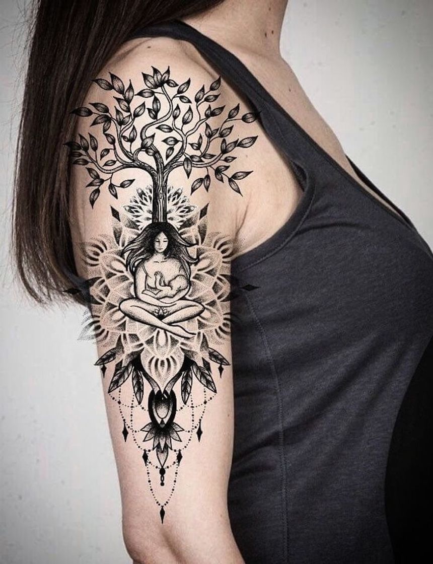 Moda Tatuagem no braço mãe natureza 