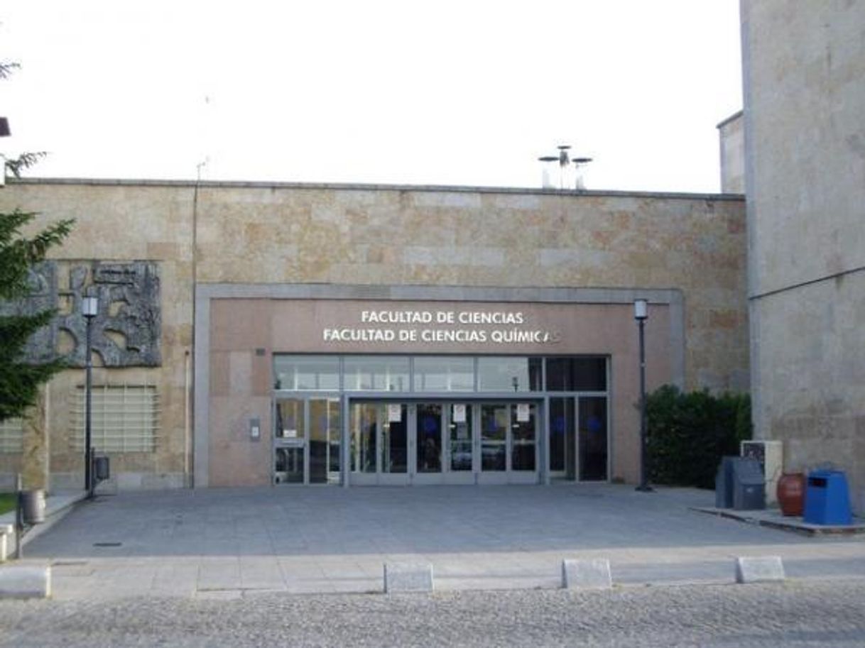 Lugar Facultad de Ciencias