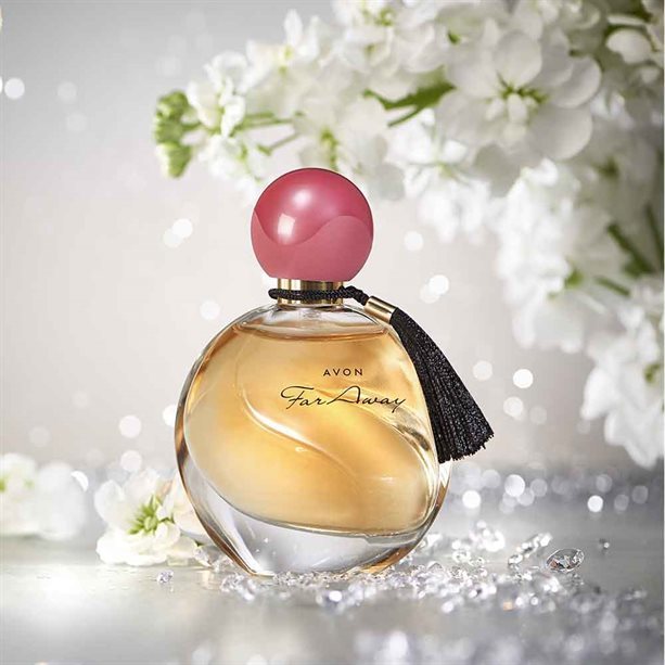Far Away Eau de Parfum Spray 50 ml