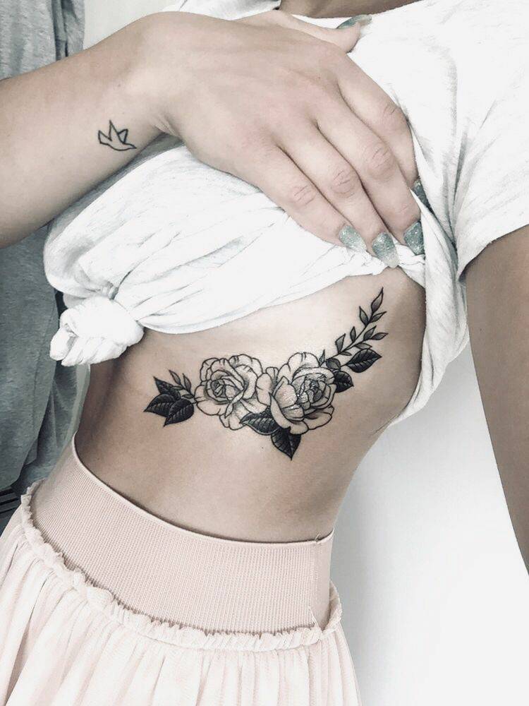 Fashion Tatuagem rosas