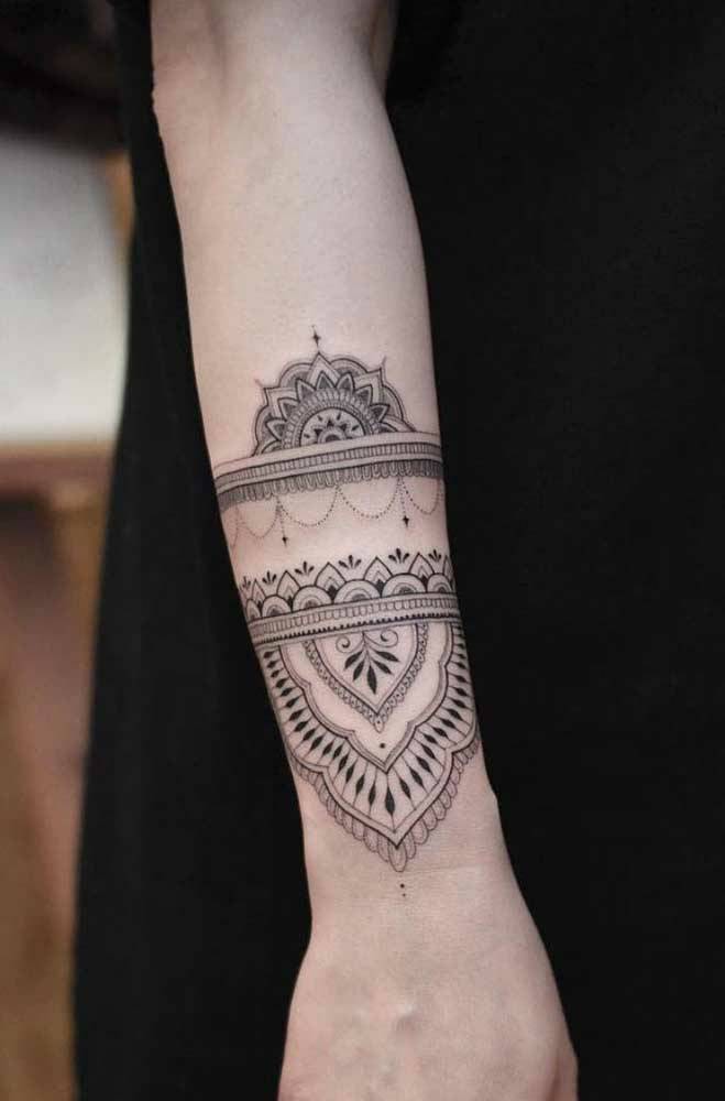 Fashion Tatuagem mandala