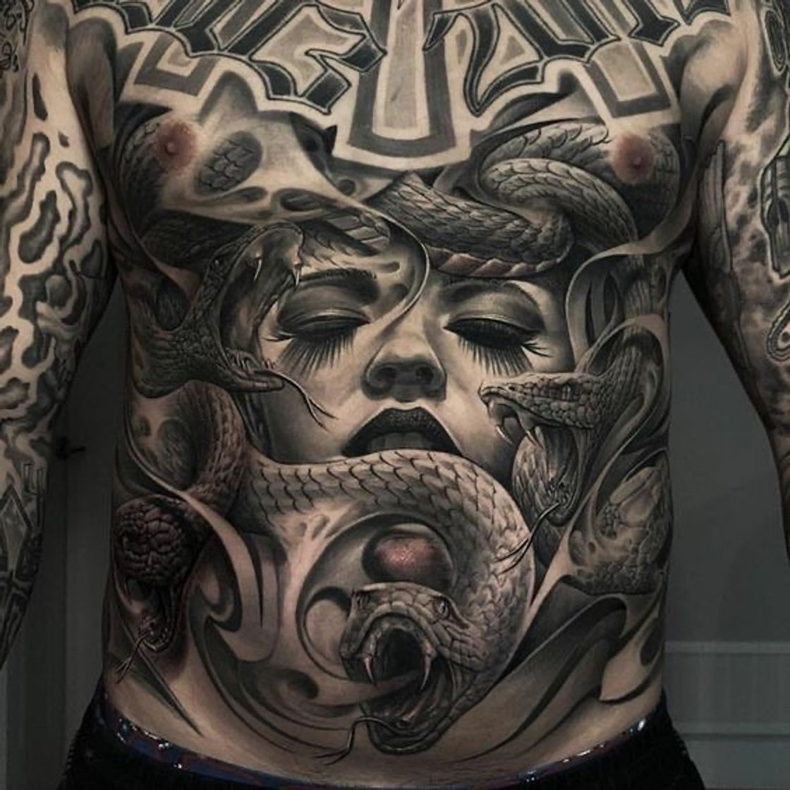 Fashion Stomach tattoo