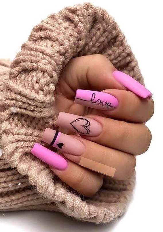 Moda Super cute and delicate nail, with various shades of pink 