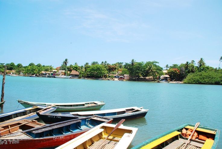 Lugar CARAÍVA Travessia de Canoa