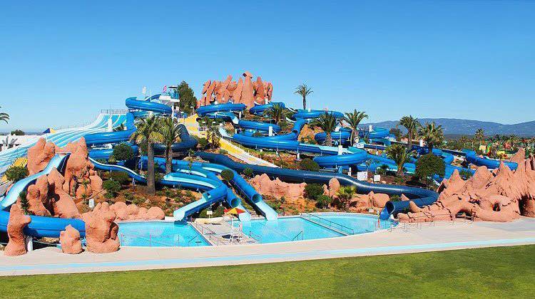 Lugar Slide & Splash Water Slide Park