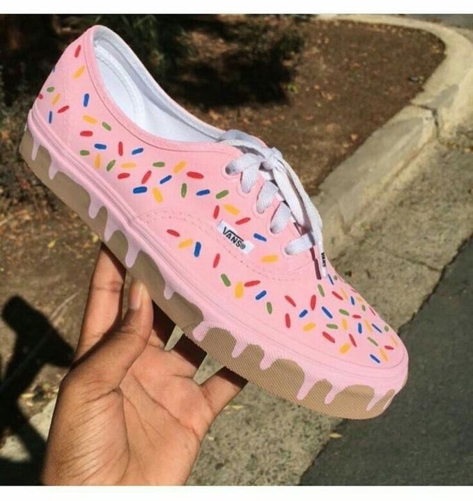 tênis vans!
