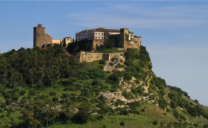 Place Castelo de Palmela