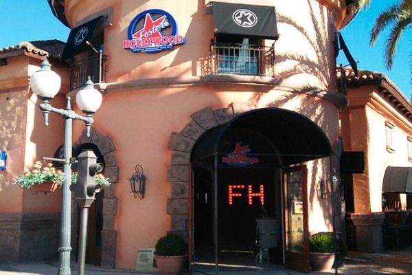 Restaurantes Fosters Hollywood Parque Warner