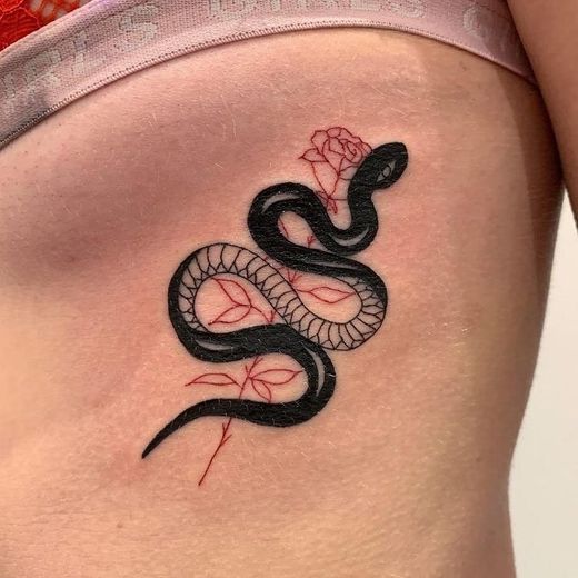 O formato e os traços dessa tatuagem é incrível 