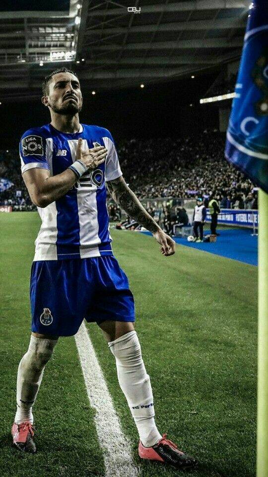 Alex Telles