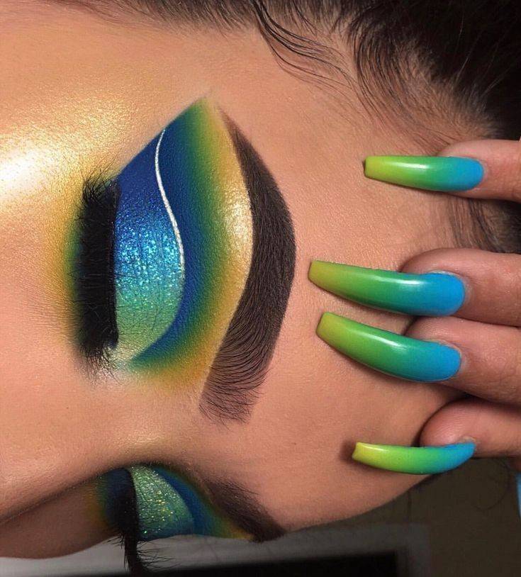 Fashion 💙💚💛