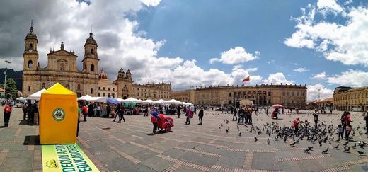 Plaza de Bolívar