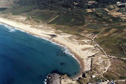 Praia De Ponzos