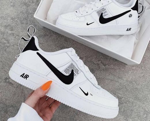 Social Nike Court Borough Low 2, Zapatillas de Baloncesto para Niños, Blanco