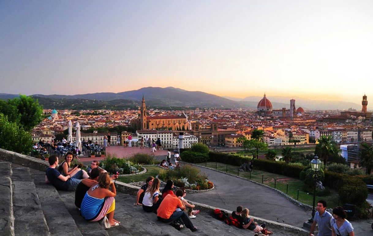 Lugar Piazzale Michelangelo