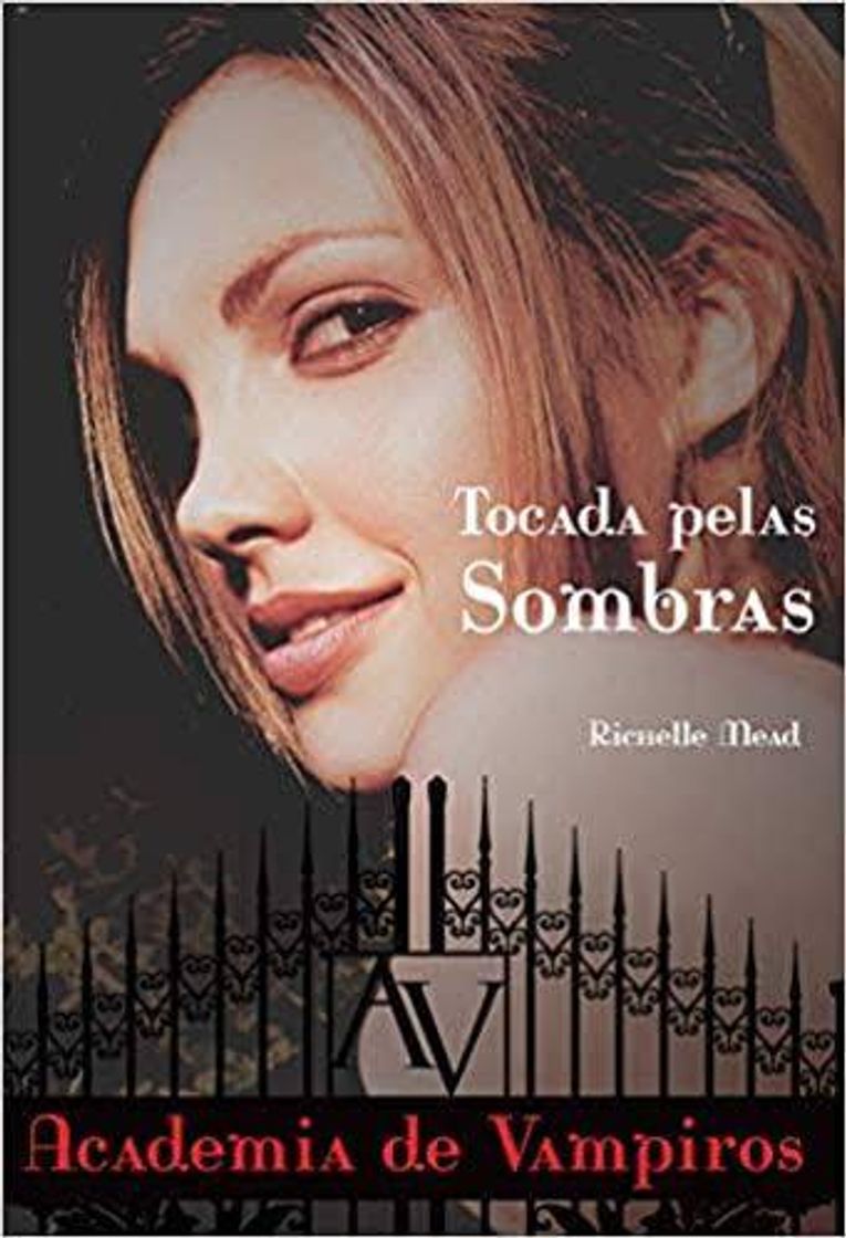 Libro Tocada pelas sombras 