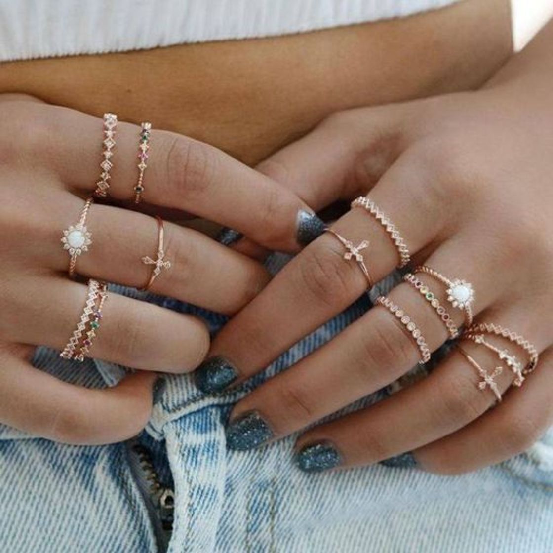 Moda Rings aesthetic