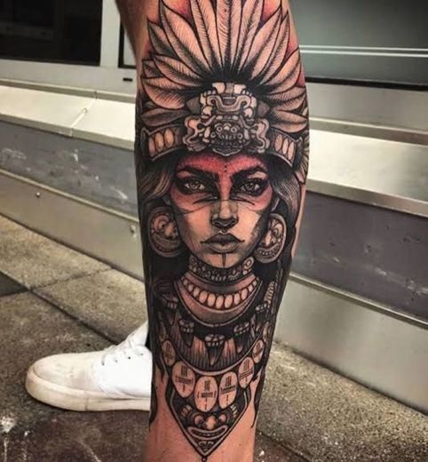 Tatuagem na panturrilha masculino