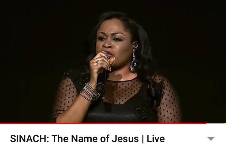 Fashion Sinach - The Name Of Jesus