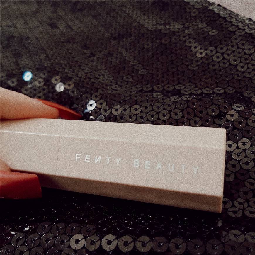 Moda • Corretivo Match Stix / Fenty Beauty 