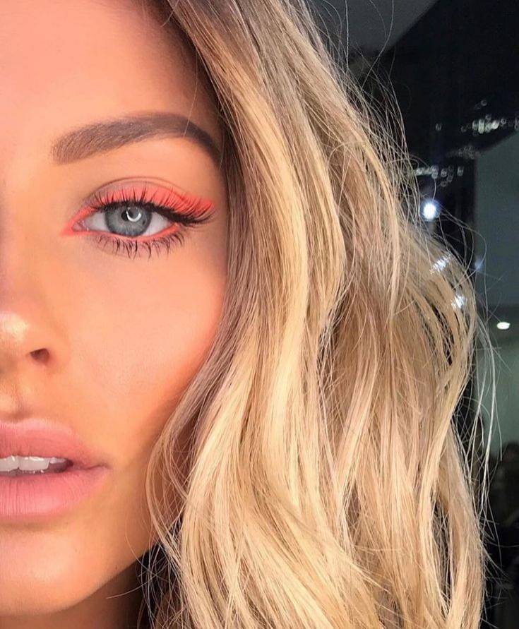 Make-Up 