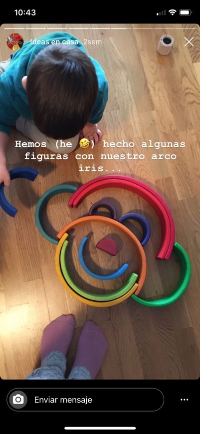 Social Figuras con arcoiris