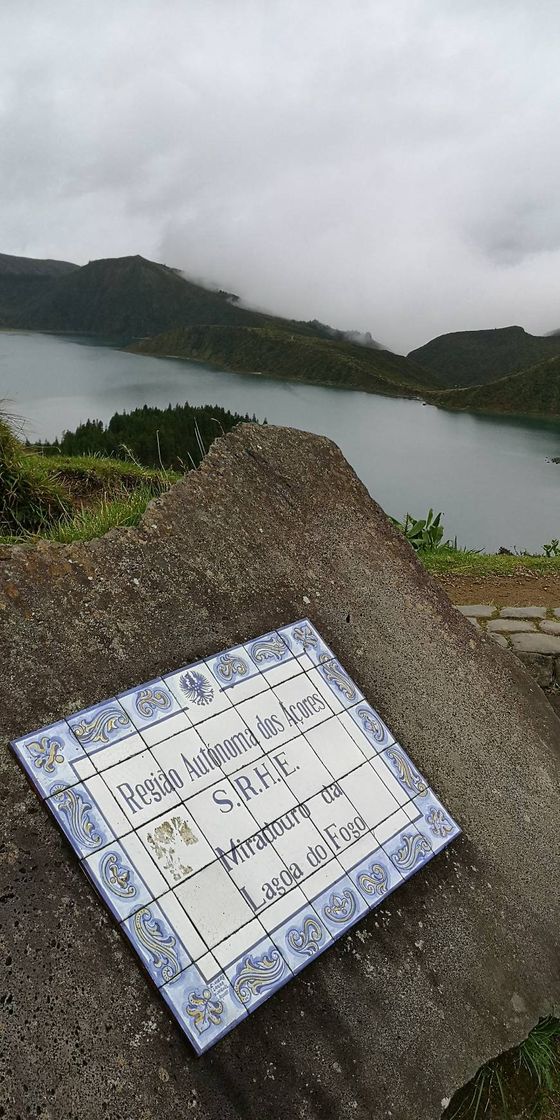 Place Miradouro alto da Lagoa do Fogo