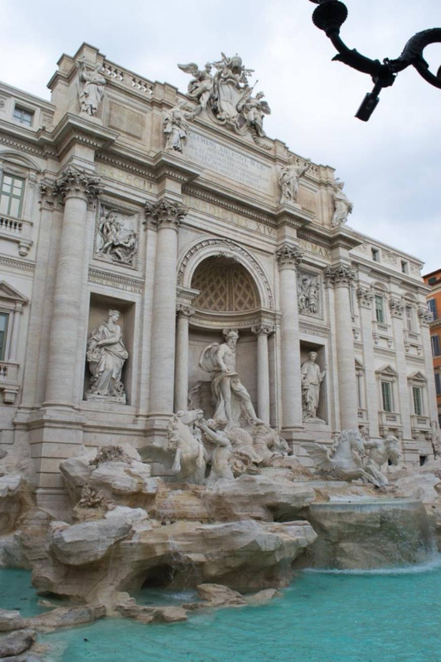 Moda Fontana Di Trevi ⛲