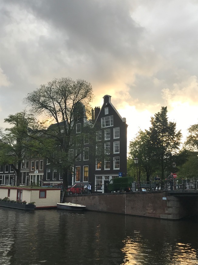 Place Amsterdam Canal Cruises