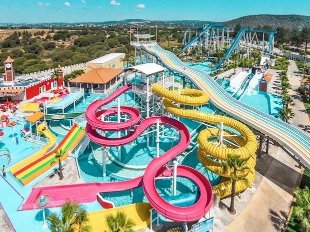 Lugar Aquashow Park - Water Park