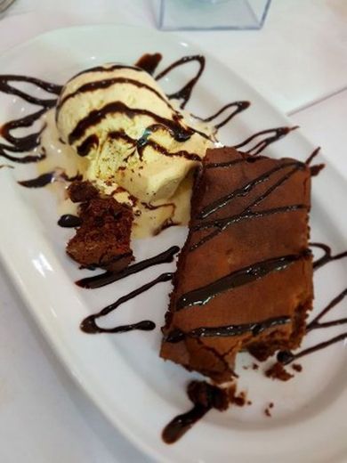 BROWNIE GELADO 