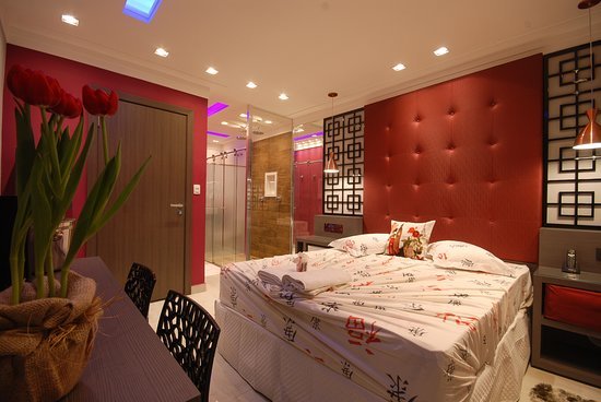 Concourse Plaza Hotel