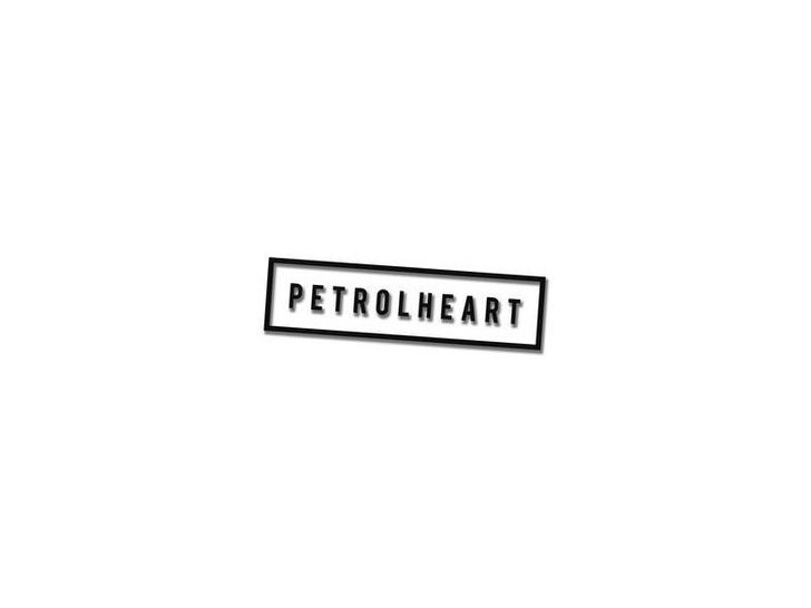 Petrolheart design no vestuário