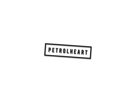 Petrolheart design no vestuário