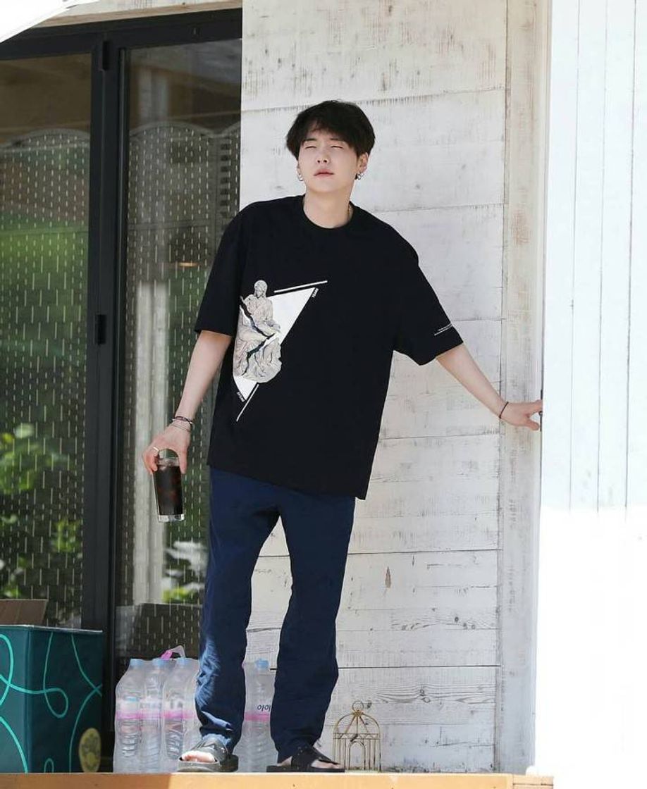 Fashion Yoongi 💜☕