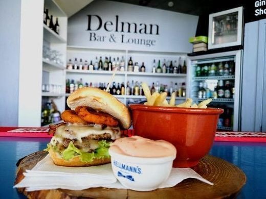 Delman Bar & Lounge
