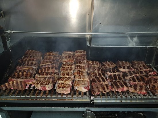 Restaurantes El Mapuche Asador Argentino