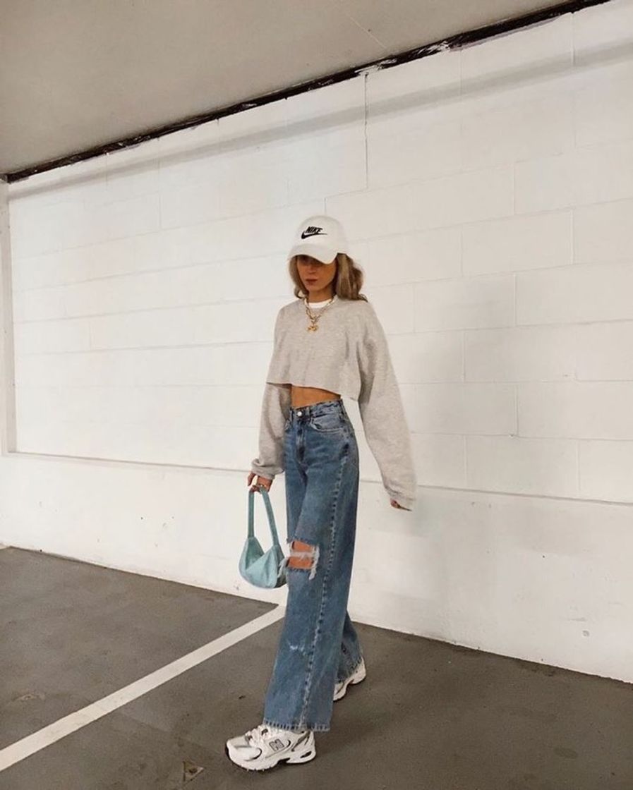 Social Alexandra (@alemavro) • Instagram photos and videos