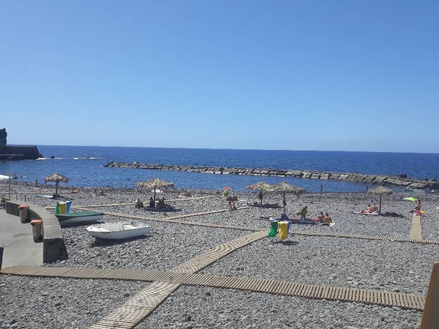 Place Praia da Ponta do Sol