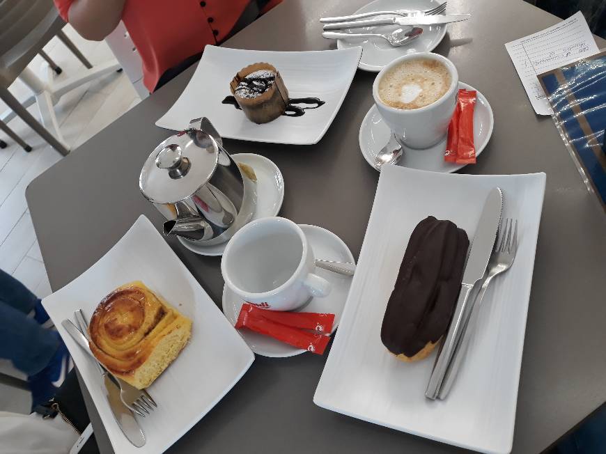 Restaurants VIANA confeitaria, padaria e cervejaria