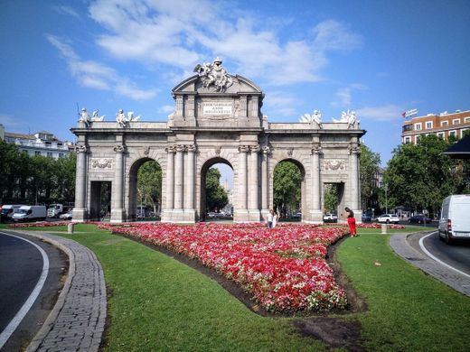 Puerta de Alcalá